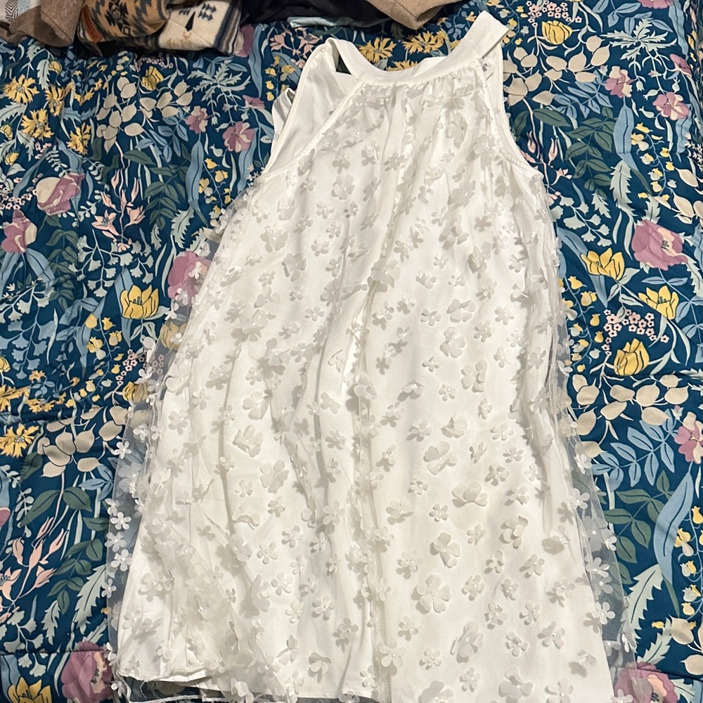 Elegant White Floral Dress